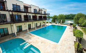 Tisza Balneum Hotel